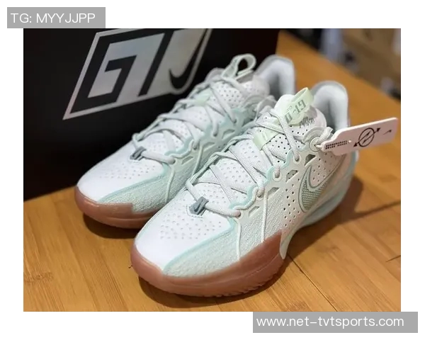 耐克足球袜的舒适体验与运动表现提升的完美结合